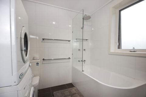 Maisonettes Falls Creek - Kingaroy Accommodation 9
