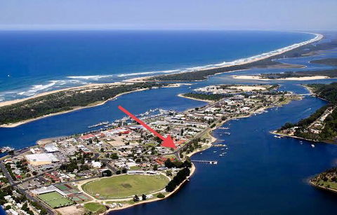 The Wheelhouse - 2BR Waterfront Apt In Town - Kingaroy Accommodation 16