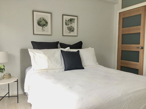 The Wheelhouse - 2BR Waterfront Apt In Town - Kingaroy Accommodation 4