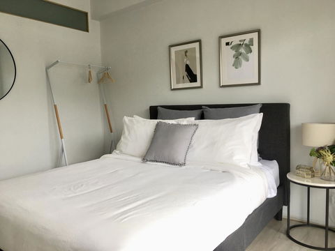 The Wheelhouse - 2BR Waterfront Apt In Town - Kingaroy Accommodation 9