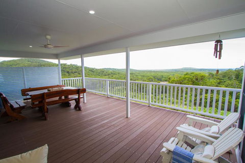 The Boat House - Kingaroy Accommodation 1