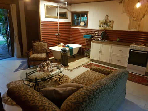 The Cabin - Kingaroy Accommodation 1