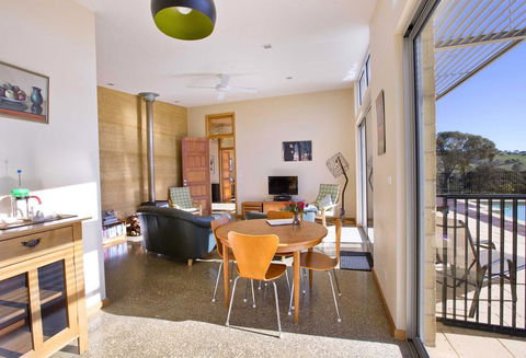 The Chocolate Lily Bed & Breakfast - Kingaroy Accommodation 1