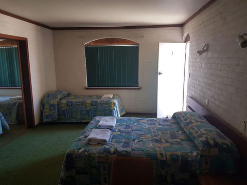 The Club Hotel - Kingaroy Accommodation 3