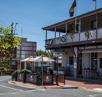 The Corner Hotel Alexandra - Kingaroy Accommodation