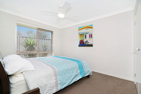 The Corso - Gorokan - Kingaroy Accommodation 3