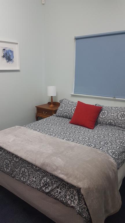 The Cottage - Kingaroy Accommodation 2