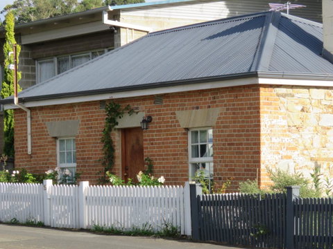 The Cottage South Hobart - Kingaroy Accommodation 0