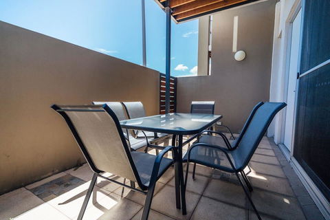 The Cove @ New Port-Pool - Spa - Sauna - Gym & More - Kingaroy Accommodation 3