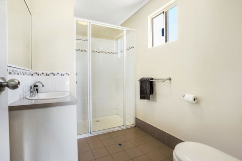 The Cove Holiday Village - Kingaroy Accommodation 2
