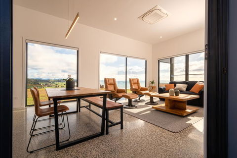 The Cove Tasmania - Kingaroy Accommodation 3