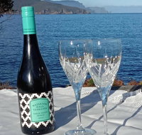 the cove... on the rocks at Port Arthur - Kingaroy Accommodation