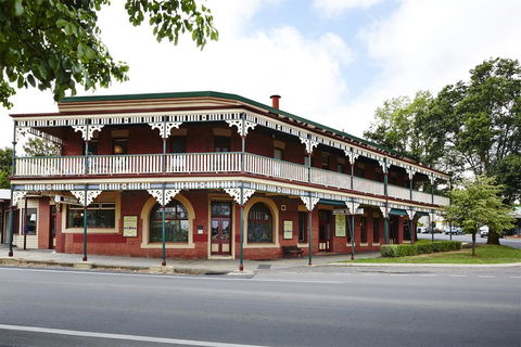 The Daylesford Hotel - Kingaroy Accommodation 1