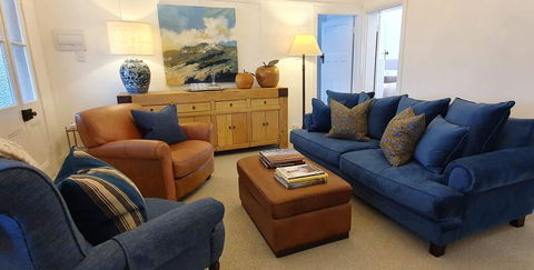 The Dewhurst - Sophisticated Entire CBD Apartment - Kingaroy Accommodation 0