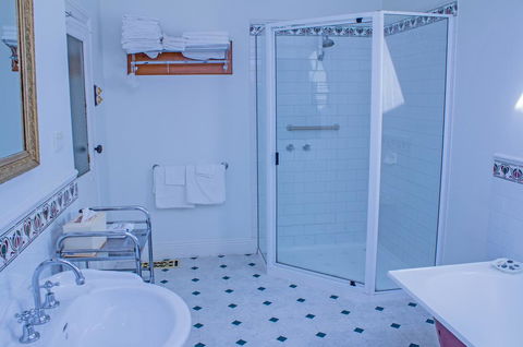 The Duck House - Kingaroy Accommodation 2