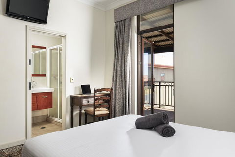 The Esplanade Hotel Port Hedland - Kingaroy Accommodation 3