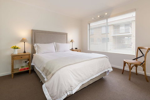 The Executive - Central & Sophisticated - Kingaroy Accommodation 1