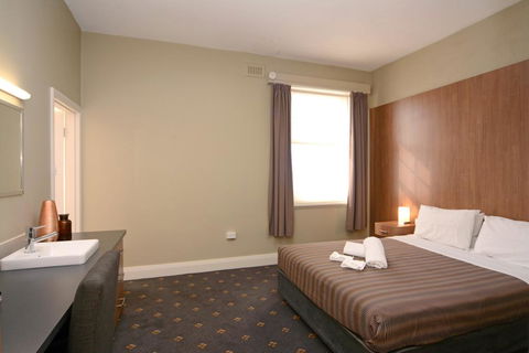 The Formby Hotel - Kingaroy Accommodation 0