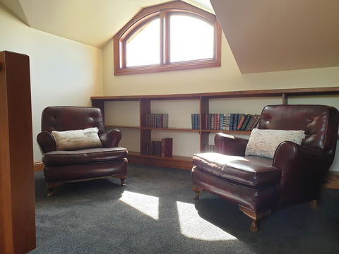 The George Yering - Kingaroy Accommodation 2