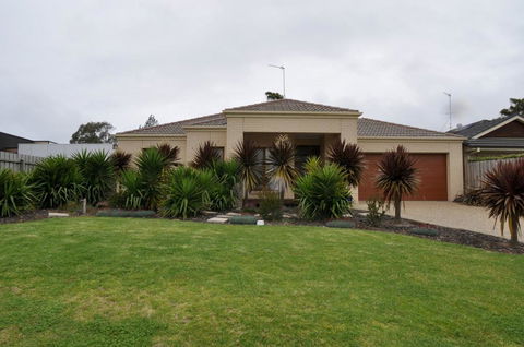 THE HAVEN - SURF SIDE - Kingaroy Accommodation 0