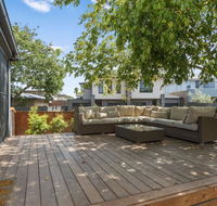 The Heart of Cosmopolitan Mornington - Kingaroy Accommodation