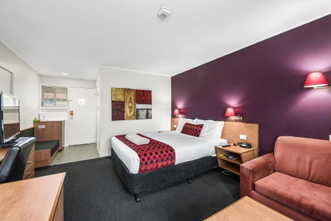 The Henty - Kingaroy Accommodation 3