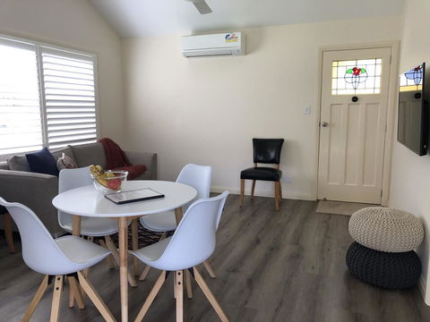 The Kookaburra Cottage - Kingaroy Accommodation 3