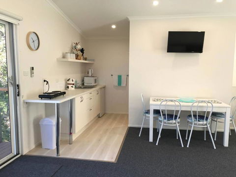 The Lake Guesthouse - Kingaroy Accommodation 1
