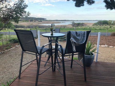 The Lakehouse - Kingaroy Accommodation 3