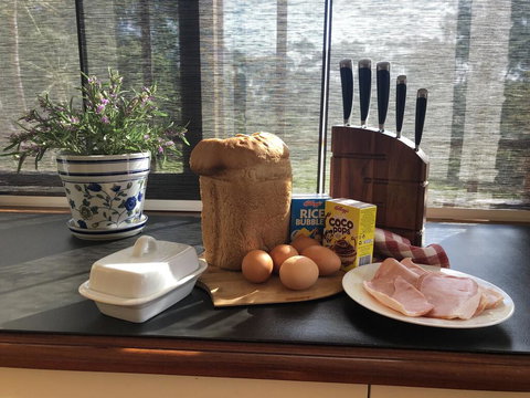 The Lakehouse - Kingaroy Accommodation 1