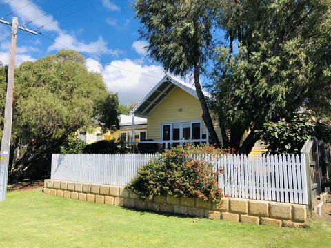 The Light And Bright Yellow Beach House - Kingaroy Accommodation 1