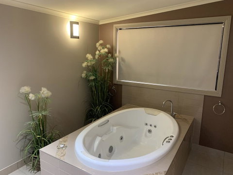 The Lodges Two - Kingaroy Accommodation 2