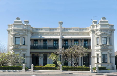 The Lurline Randwick - Kingaroy Accommodation 2