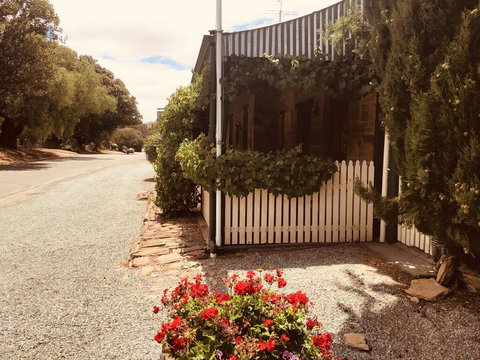 The Olde Devonshire House - Kingaroy Accommodation 0