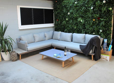 The Ole Gumtree - Kookaburras Nest - Kingaroy Accommodation 0