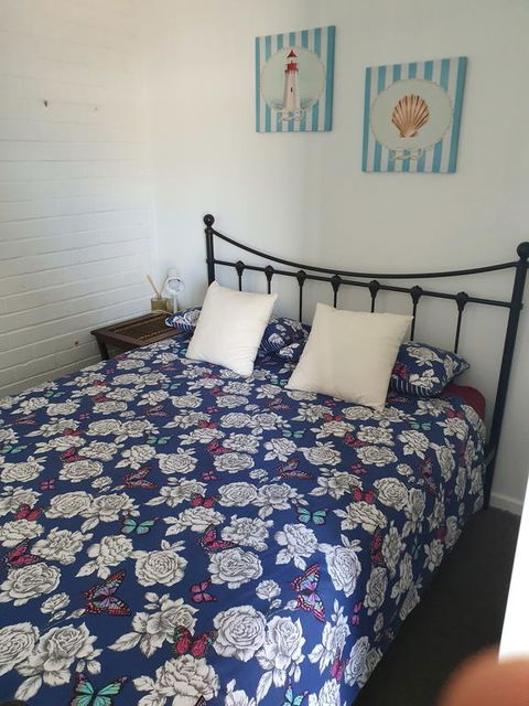 The Pines, Manning Point - Kingaroy Accommodation 0
