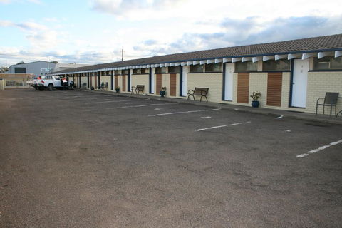 The Plains Motor Inn - Kingaroy Accommodation 1