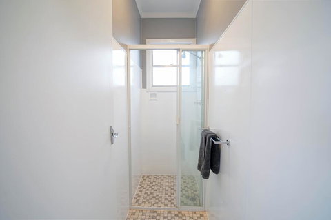 The Platypus Accommodation & Cafe - Kingaroy Accommodation 3