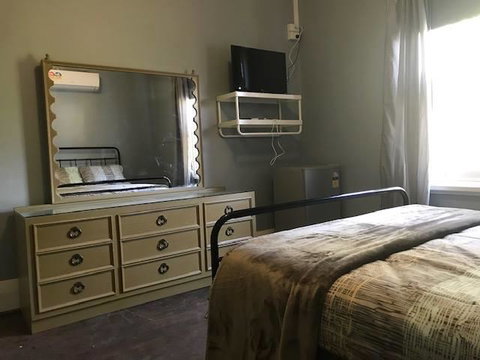 The Quarters @ BDH - Kingaroy Accommodation 2