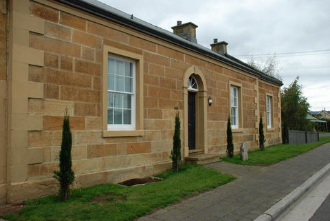 The Red Feather Inn - Kingaroy Accommodation 1