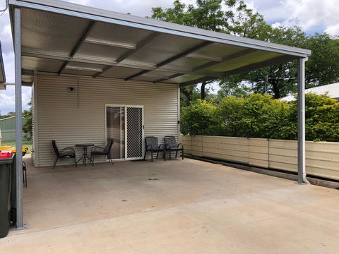 The Retreat - Kingaroy Accommodation 0