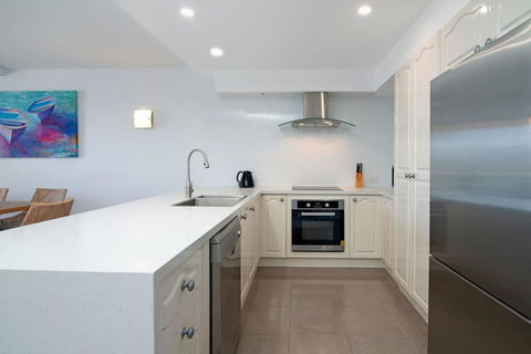 The Rocks Resort, Unit 1C - Kingaroy Accommodation 1