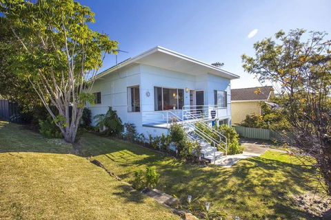 The Seaside Beachhouse Mollymook - Kingaroy Accommodation 1