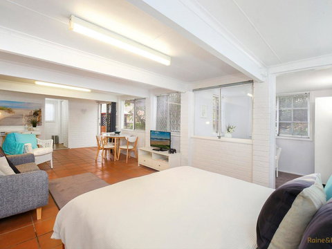 The Secret Garden - 7a Cadell St - Kingaroy Accommodation 3