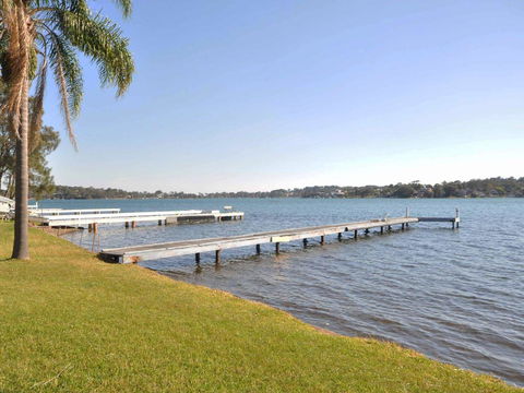 The Studio On The Lake @ Fishing Point, Lake Macquarie - Honestly Put The Line In And Catch Fish - Kingaroy Accommodation 0