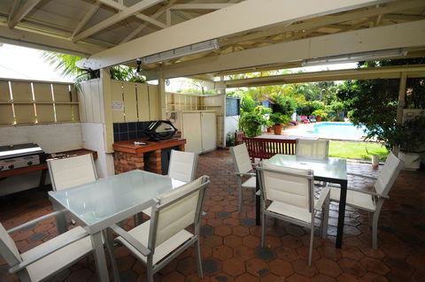 The Tahitian Holiday Apartments - Kingaroy Accommodation 2