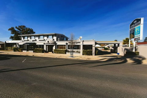 The Town House Motor Inn - Kingaroy Accommodation 0