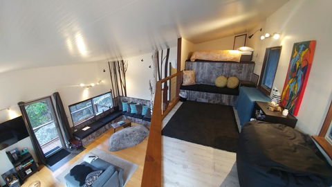 The Tree House - Kingaroy Accommodation 2