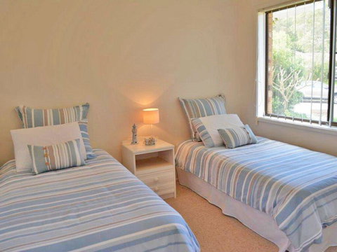 The Verandah', 9 Hanson Avenue - Fantastic Child Friendly Home - Kingaroy Accommodation 3