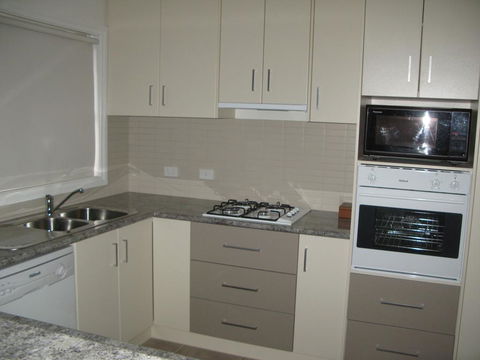 The Villa Kyabram - Kingaroy Accommodation 2